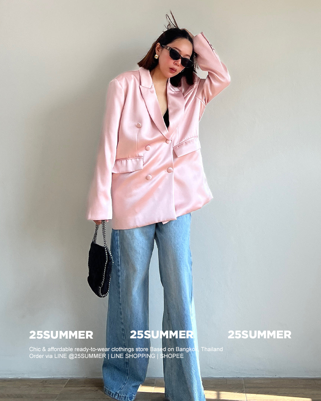 B22 - เบลเซอร์ซาติน Oversized satin blazer